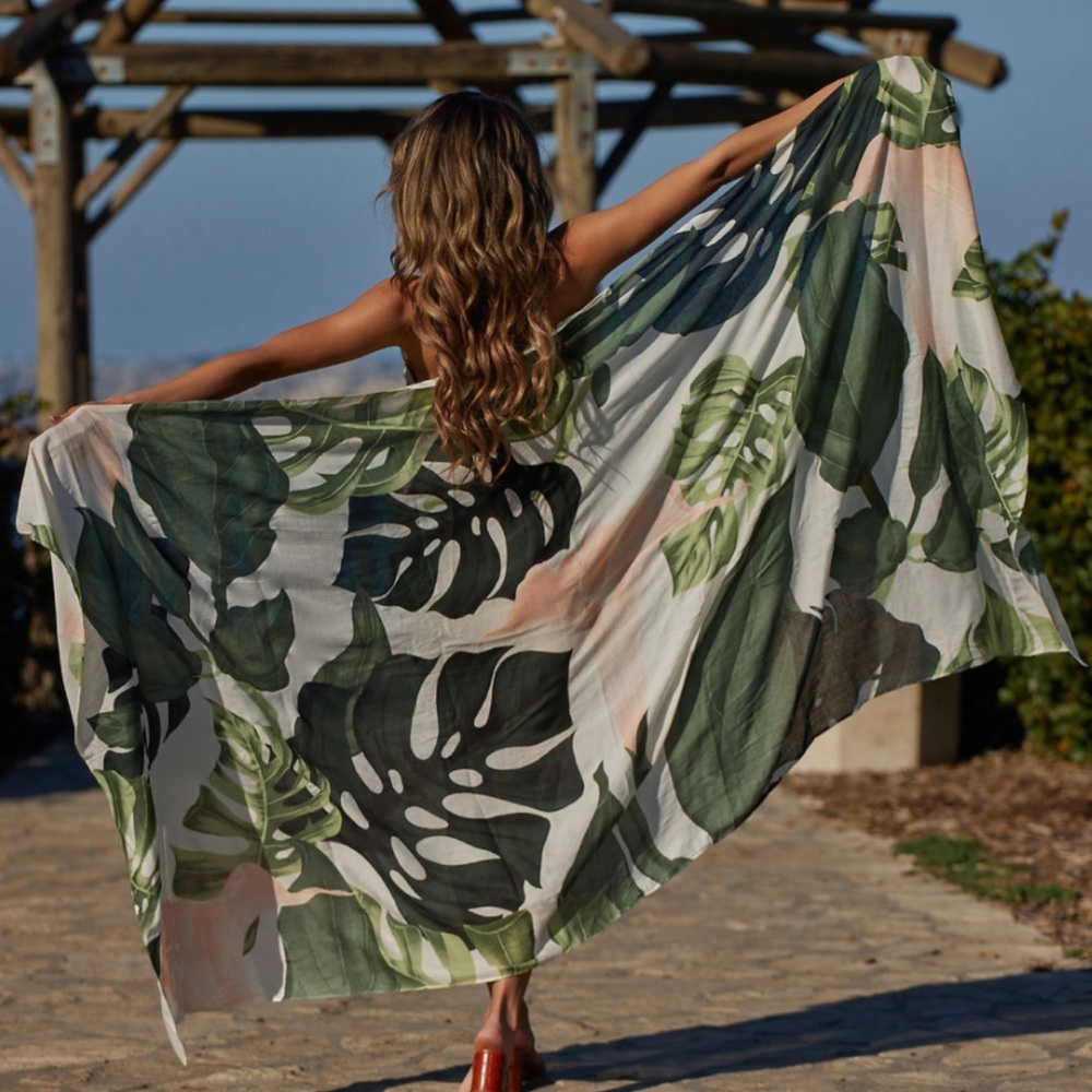Exclusive Virginia Wolf Tropical Multi Wear Wrap